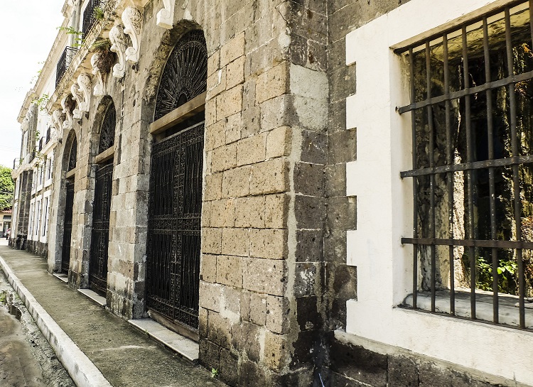 intramuros manila