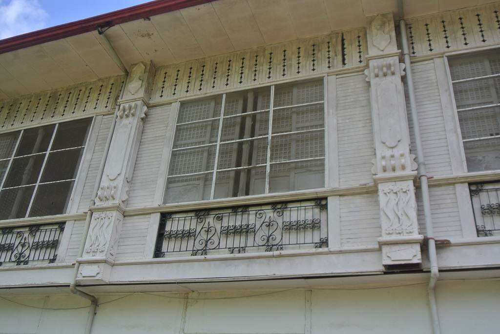 pelaez ancestral house windows